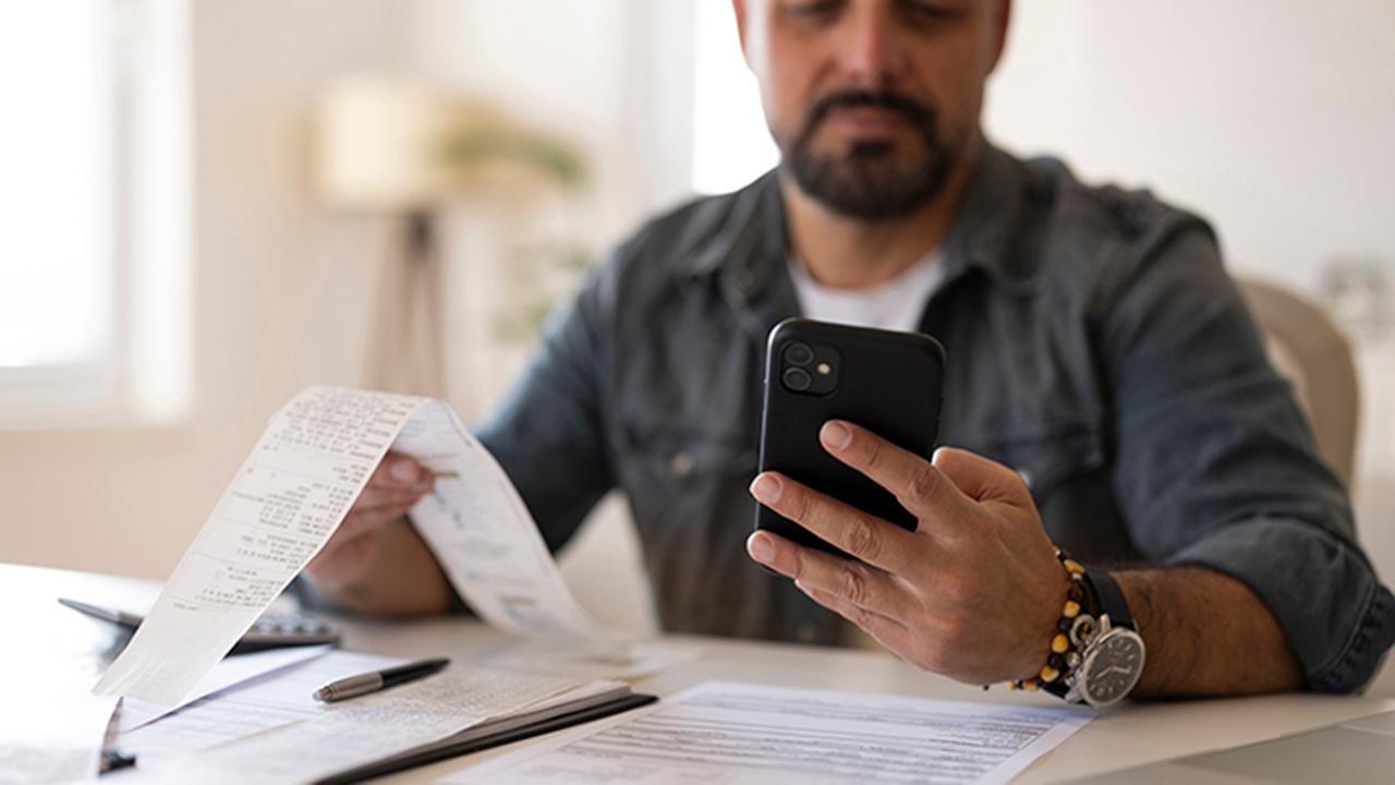 Cada vez mais populares, os apps de controle financeiro podem ser uma ótima ferramenta, se usados corretamente.