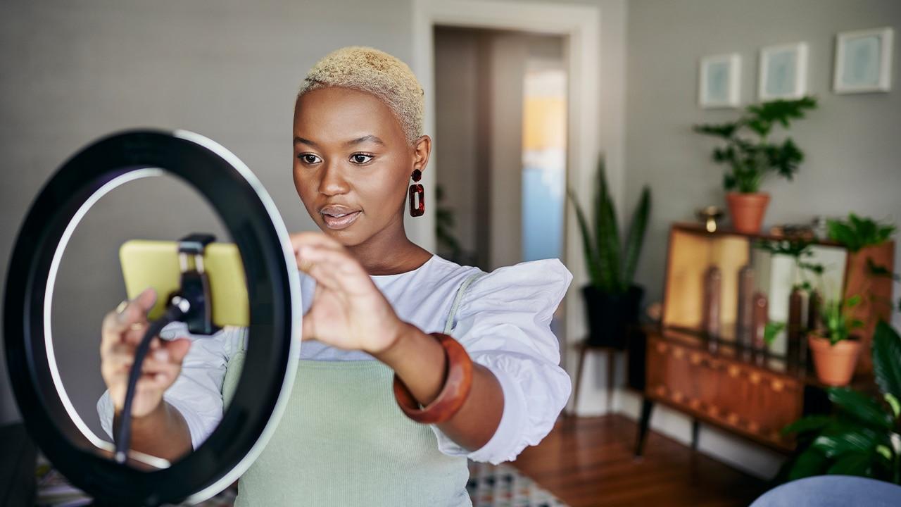 dicas para você aprender como ganhar dinheiro nas redes sociais - instagram, tiktok, youtube e demais